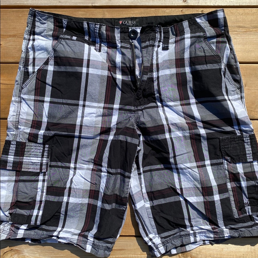 Men’s Guess Cargo Shorts. 36 waist